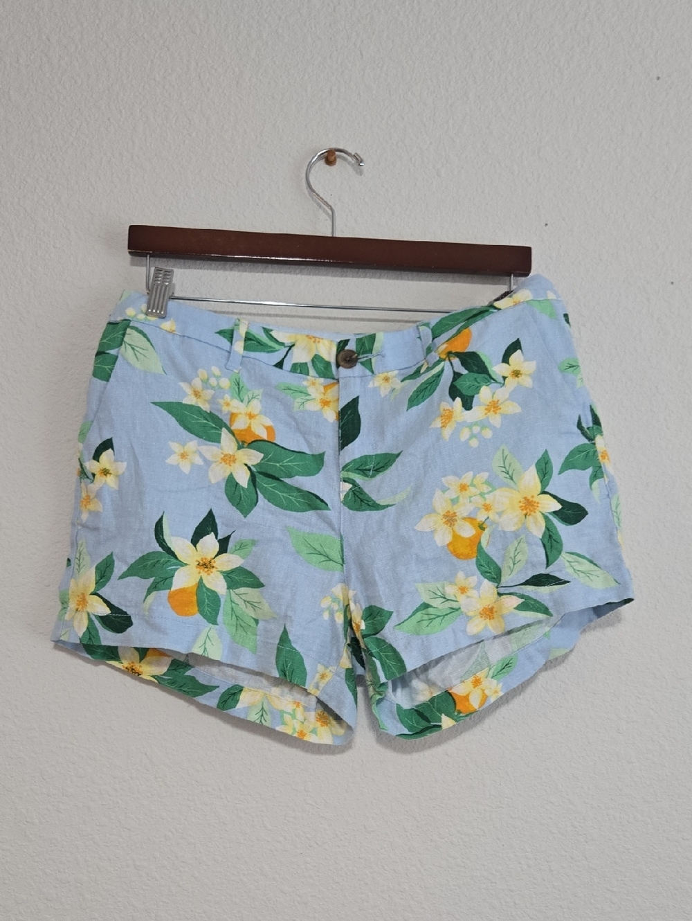 Old Navy Light Blue Floral Print Everyday Women Linen Rayon Blend Shorts Size 6